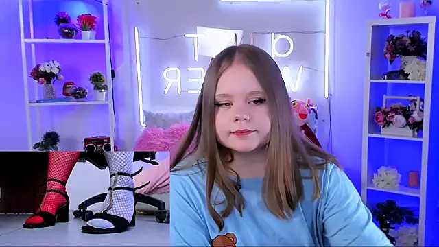 footfetish baby online show from February 23, 2025, 11:36 pm