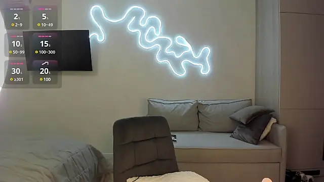  cometoseeme  online show from March 22, 2025, 2:58 pm