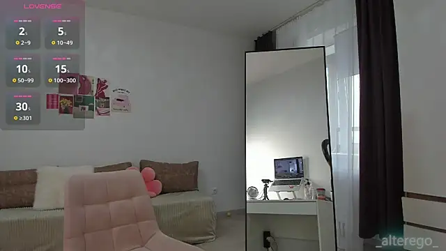  cometoseeme  online show from August 9, 2026, 3:18 pm