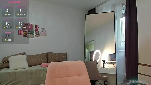  cometoseeme  online show from August 7, 2026, 4:46 pm