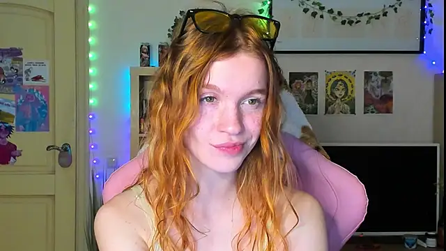 Sunny Elly online show from October 10, 2025, 8:59 am