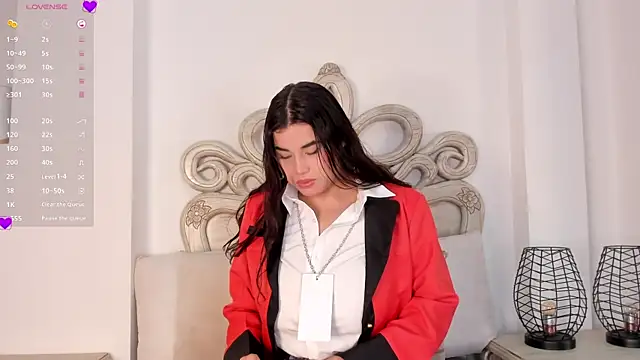 Victoria vallejo  online show from March 12, 2025, 11:43 am