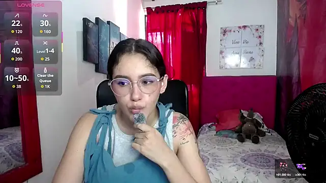 miley blue  online show from June 23, 2026, 7:01 pm