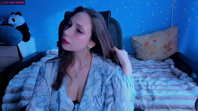 Snapshot of Traneba chatting on February 10, 2026, 7:51 am Traneba online show from February 10, 2026, 7:51 am