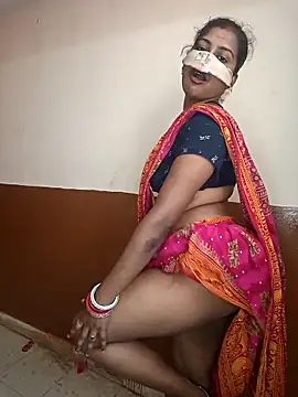 juhi06 online show from April 14, 2026, 7:46 am