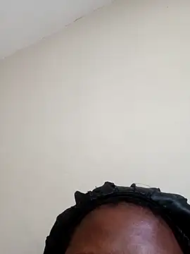 Snapshot of queenxdede chatting on February 12, 2026, 12:16 pm queenxdede online show from February 12, 2026, 12:16 pm