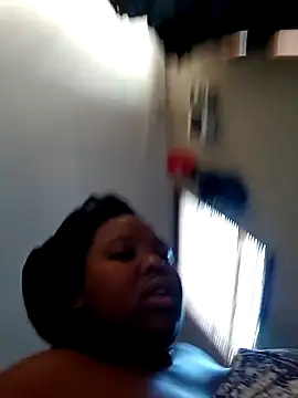 Snapshot of queenxdede chatting on February 11, 2026, 3:23 pm queenxdede online show from February 11, 2026, 3:23 pm