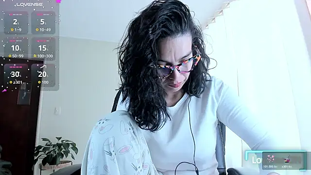 paulinabarnett- online show from June 16, 2026, 5:24 pm
