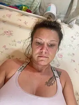 hotNReady6969 online show from October 8, 2025, 4:25 am