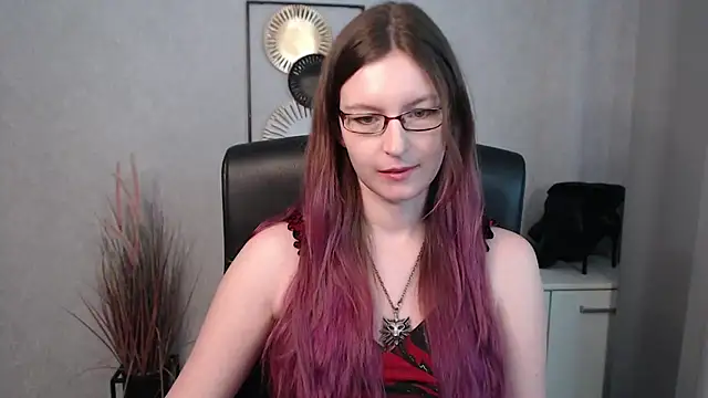 emmaxDelight online show from March 20, 2025, 10:21 am