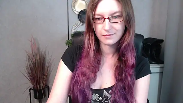 emmaxDelight online show from March 3, 2025, 6:42 am