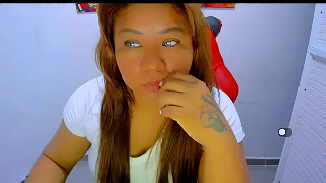 victoria love89 online show from December 5, 2025, 1:49 am