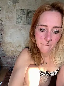 JoleneFuego online show from September 29, 2025, 7:37 am