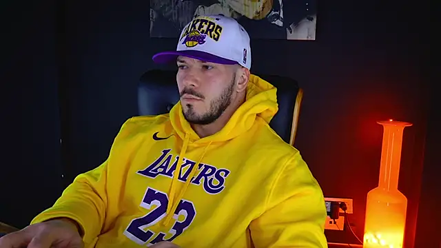 AngeloEric online show from February 3, 2025, 10:58 am