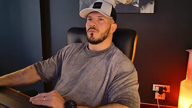 Snapshot of AngeloEric chatting on March 16, 2026, 9:35 am AngeloEric online show from March 16, 2026, 9:35 am