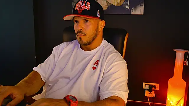 AngeloEric online show from September 9, 2025, 11:52 am