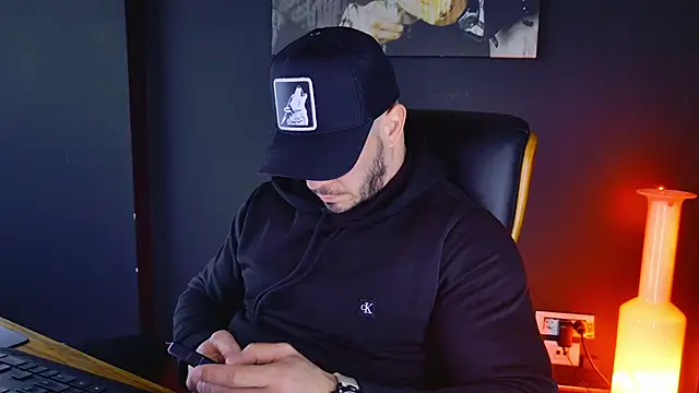 AngeloEric online show from March 20, 2025, 8:53 am