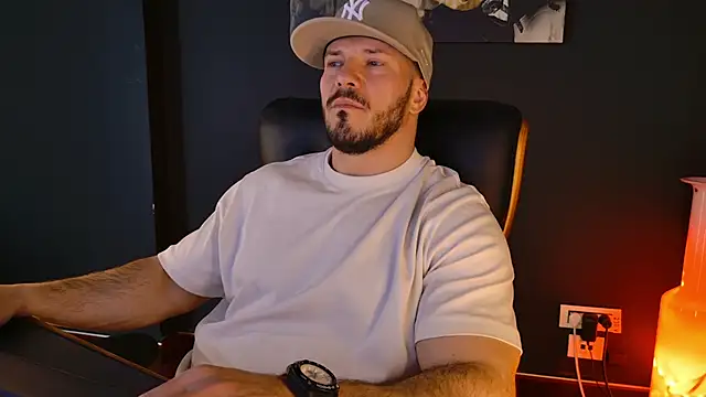 Snapshot of AngeloEric chatting on March 14, 2026, 9:37 am AngeloEric online show from March 14, 2026, 9:37 am