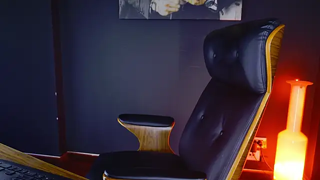 AngeloEric online show from February 13, 2025, 1:37 pm