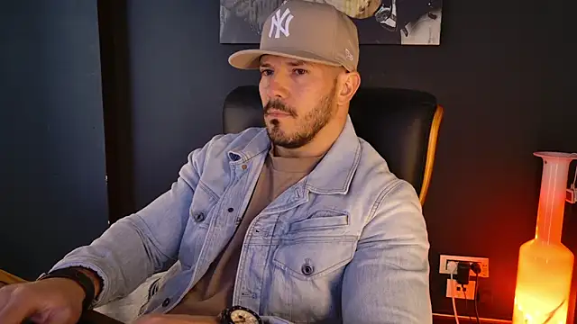 Snapshot of AngeloEric chatting on March 21, 2026, 10:09 am AngeloEric online show from March 21, 2026, 10:09 am