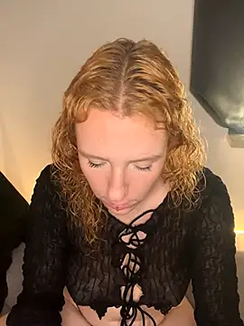 alt cutie online show from September 11, 2025, 5:46 pm