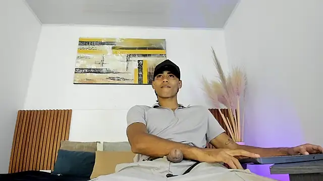 zander 2120 online show from October 21, 2025, 1:43 pm