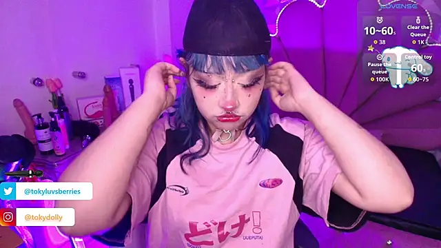 toky doll online show from September 29, 2025, 8:58 pm