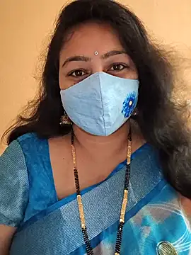 neelu-hoty online show from March 3, 2025, 5:52 pm