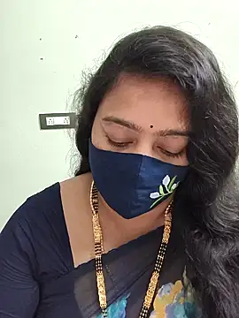 neelu-hoty online show from October 27, 2025, 8:26 am