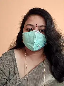 neelu-hoty online show from March 11, 2025, 2:40 pm