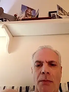 Hand69someguy online show from December 6, 2024, 3:13 am