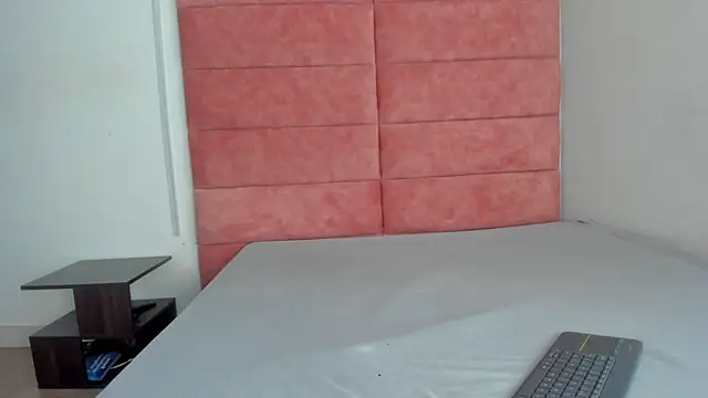 Hanna lens online show from October 29, 2025, 7:35 pm