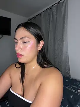 Snapshot of _Danaa chatting on February 23, 2026, 2:35 am Danaa online show from February 23, 2026, 2:35 am