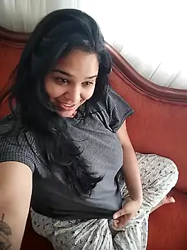 Snapshot of VenussTits97 chatting on March 4, 2026, 9:44 pm VenussTits97 online show from March 4, 2026, 9:44 pm