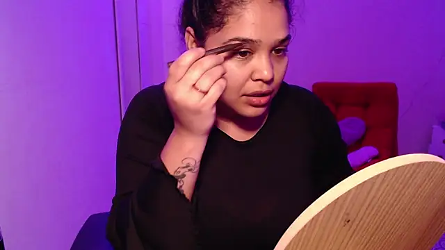 Snapshot of VenussTits97 chatting on March 2, 2026, 11:22 pm VenussTits97 online show from March 2, 2026, 11:22 pm