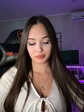 EricaWalls online show from September 19, 2025, 8:57 pm