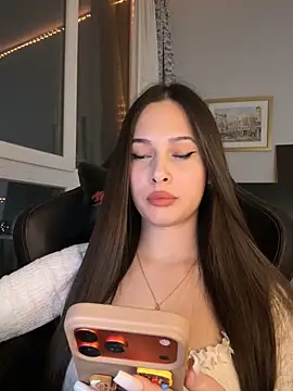 Snapshot of EricaWalls chatting on March 16, 2026, 7:16 pm EricaWalls online show from March 16, 2026, 7:16 pm