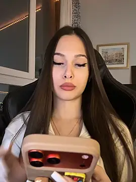 Snapshot of EricaWalls chatting on March 24, 2026, 8:31 pm EricaWalls online show from March 24, 2026, 8:31 pm