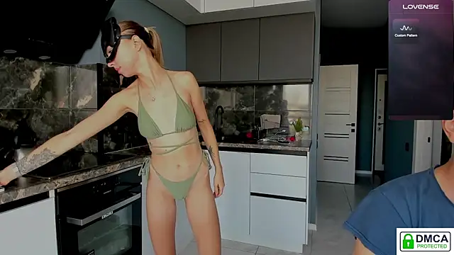 Black  bunny online show from October 8, 2025, 6:15 am