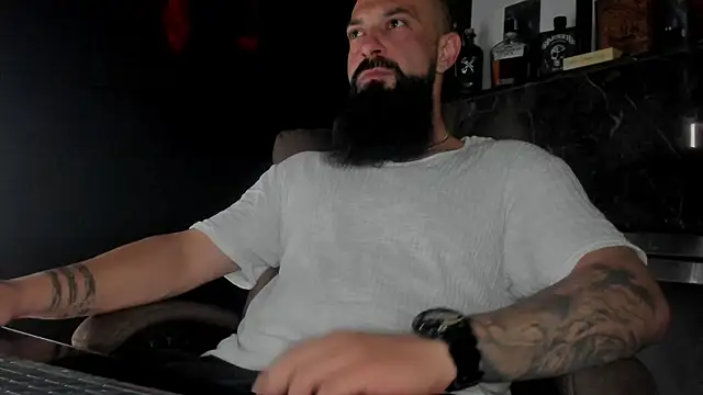 axxelrich  online show from October 3, 2025, 2:48 am