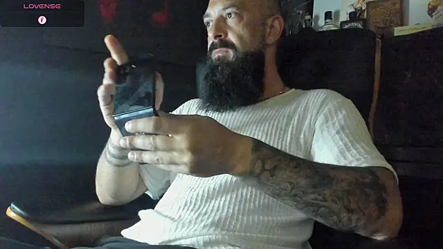 axxelrich  online show from September 25, 2025, 3:01 am