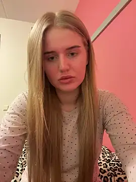 yourhornyslut online show from February 25, 2025, 8:42 pm