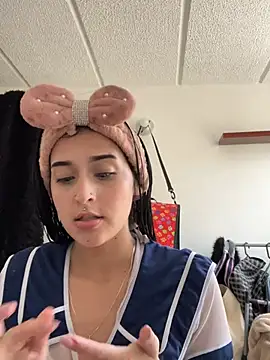 Snapshot of Charlotte_greys chatting on March 6, 2026, 8:15 pm Charlotte greys online show from March 6, 2026, 8:15 pm