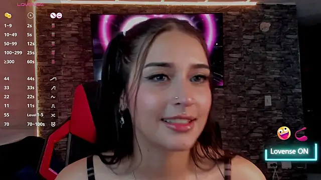 Snapshot of Charlotte_greys chatting on February 24, 2026, 9:37 pm Charlotte greys online show from February 24, 2026, 9:37 pm