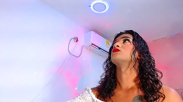 vanessa nauthygirls online show from September 29, 2025, 7:52 pm