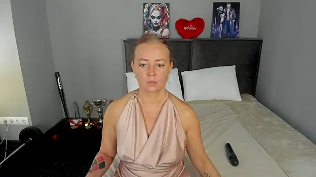 MuscleXXXBarbie online show from August 5, 2026, 2:49 am