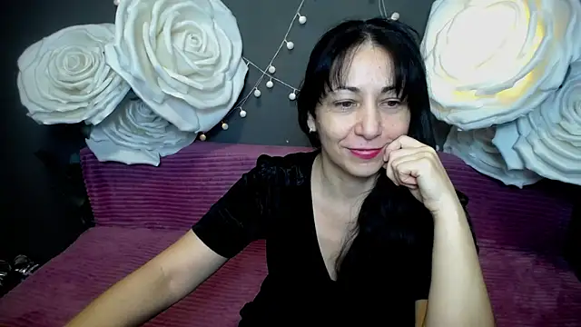 LiluGrants online show from December 4, 2025, 7:13 pm