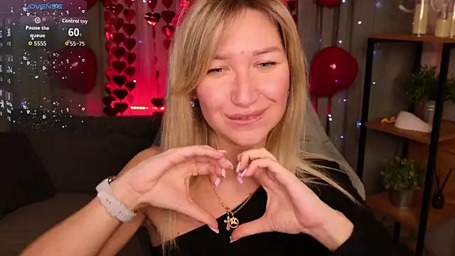 MilaBott online show from February 8, 2026, 7:33 pm