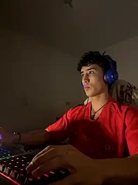 gojo satoru 18 online show from November 4, 2025, 5:44 am