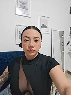 Snapshot of helena_smith chatting on February 9, 2026, 3:59 am helena smith online show from February 9, 2026, 3:59 am